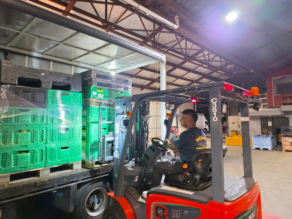 PHOTO-2026-04-04-17-53-53 svg+xml;charset=utf