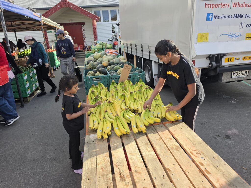 PHOTO-2026-04-04-17-53-55 (1) svg+xml;charset=utf